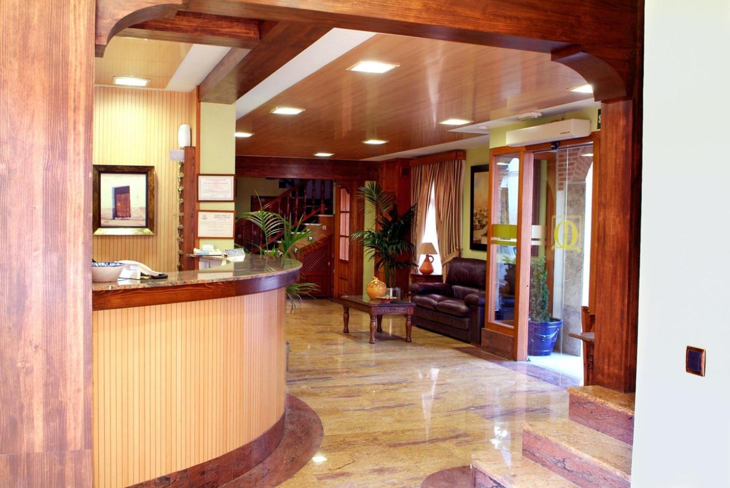 Hotel Menano Manzanares Zewnętrze zdjęcie